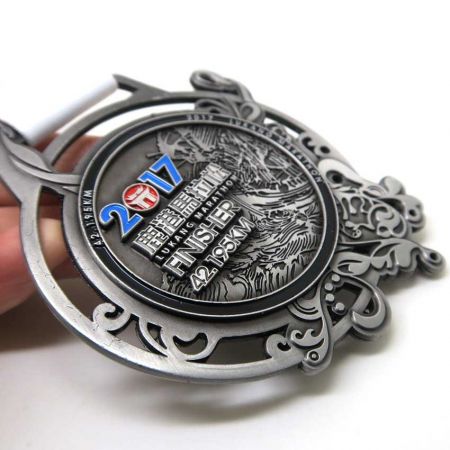 hochwertige Abschlussmedaille