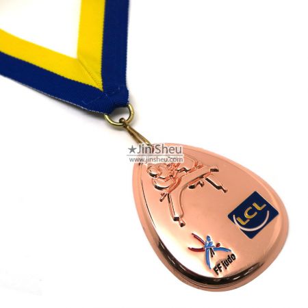 aangepaste karate sportprijs medailles