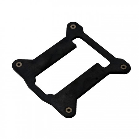 Refuerzo del soporte trasero del disipador de CPU, capaz de evitar que la placa base se deforme.