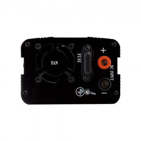 300W Modifizierter Sinus-Wechselrichter 12V DC auf 230V AC mit  USB-Anschluss Autoladegerät - Wechselrichter, Wohnmobil-Wechselrichter, Hergestellt in Taiwan - Hersteller von individuellen RV-Lüftern und  PC-Kühlventilatoren