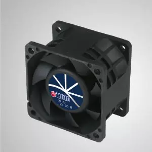 12V DC 고정압 쿨링 팬 / 60mm - TITAN 고정압력 팬은 3가지 특징을 가지고 있습니다: 고정압력, 고밀도 공기흐름, 긴 레치 길이.