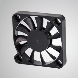 40mm x 40mm x 7mm Serisi DC Soğutma Fanı - TITAN- 40mm x 40mm x 7mm fan'a sahip DC Soğutma Fanı, kullanıcının ihtiyacına yönelik çeşitli tipler sunar.