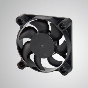 45mm x 45mm x 10mm Serisi DC Soğutma Fanı - TITAN- 45mm x 45mm x 10mm fan ile bir DC Soğutma Fanıdır, kullanıcının ihtiyaçlarına yönelik çeşitli tipler sunar.