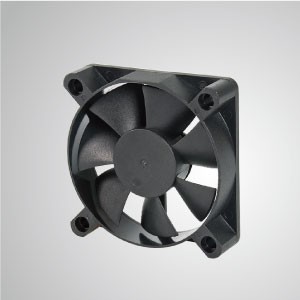 Serie de ventiladores de enfriamiento DC con un ventilador de 60 mm x 60 mm x 15 mm - TITAN- Ventilador de enfriamiento DC con un ventilador de 60 mm x 60 mm x 15 mm, ofrece tipos versátiles para las necesidades del usuario.