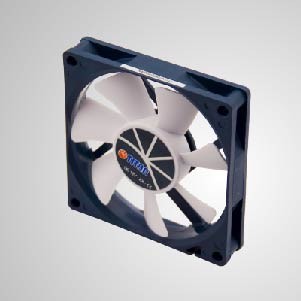 12V DC 0.45A 80mm koelventilator met PWM-functie - TITAN 80mm koelventilator met PWM-functie