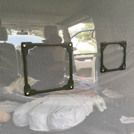 Er zijn twee maten van schermdeurventilatie: 90mm en 120mm. Magneetframes met 90mm en 120mm.