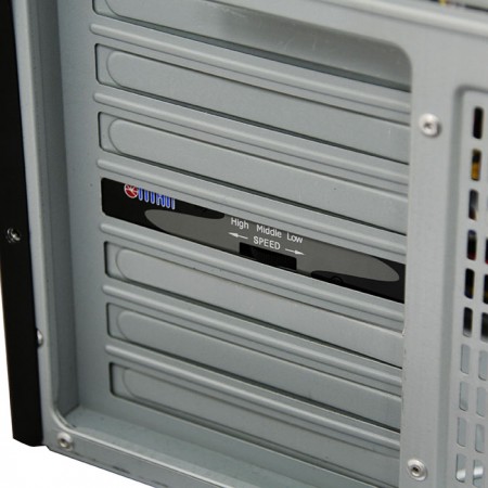 Installé avec un emplacement PCI ou ISA.