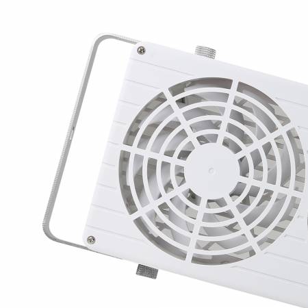 İki adet 140mm fan ile 280 CFM güçlü hava akışına sahip olan fan, içerideki havalandırmayı düzenlemek ve artırmak için hızla sıcak havayı dışarı itebilir.