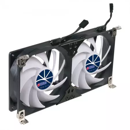 Çok Amaçlı çatı penceresi çift fan, TITAN özel 9 kanatlı sessiz fan ve IP55 suya ve toza dayanıklı fan ve hız kontrol cihazı ile donatılmıştır.