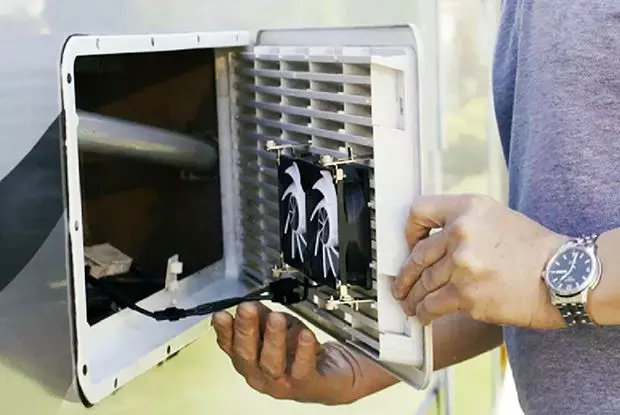 Ventilateur pour réfrigérateur de camping-car