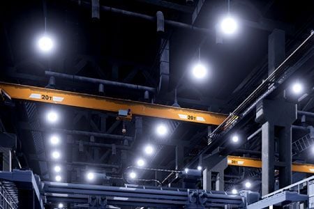 Iluminación industrial de fábrica LED.