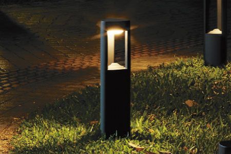 Lumière de pelouse LED Design Moderne Triangle avec Coins Ronds Hauteur 50 cm 10W Chaud - Lumière de pelouse LED Design Moderne Triangle avec Coins Ronds Hauteur 50 cm 10W Chaud