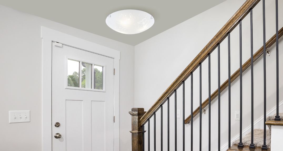 従来の天井灯の電球を交換する