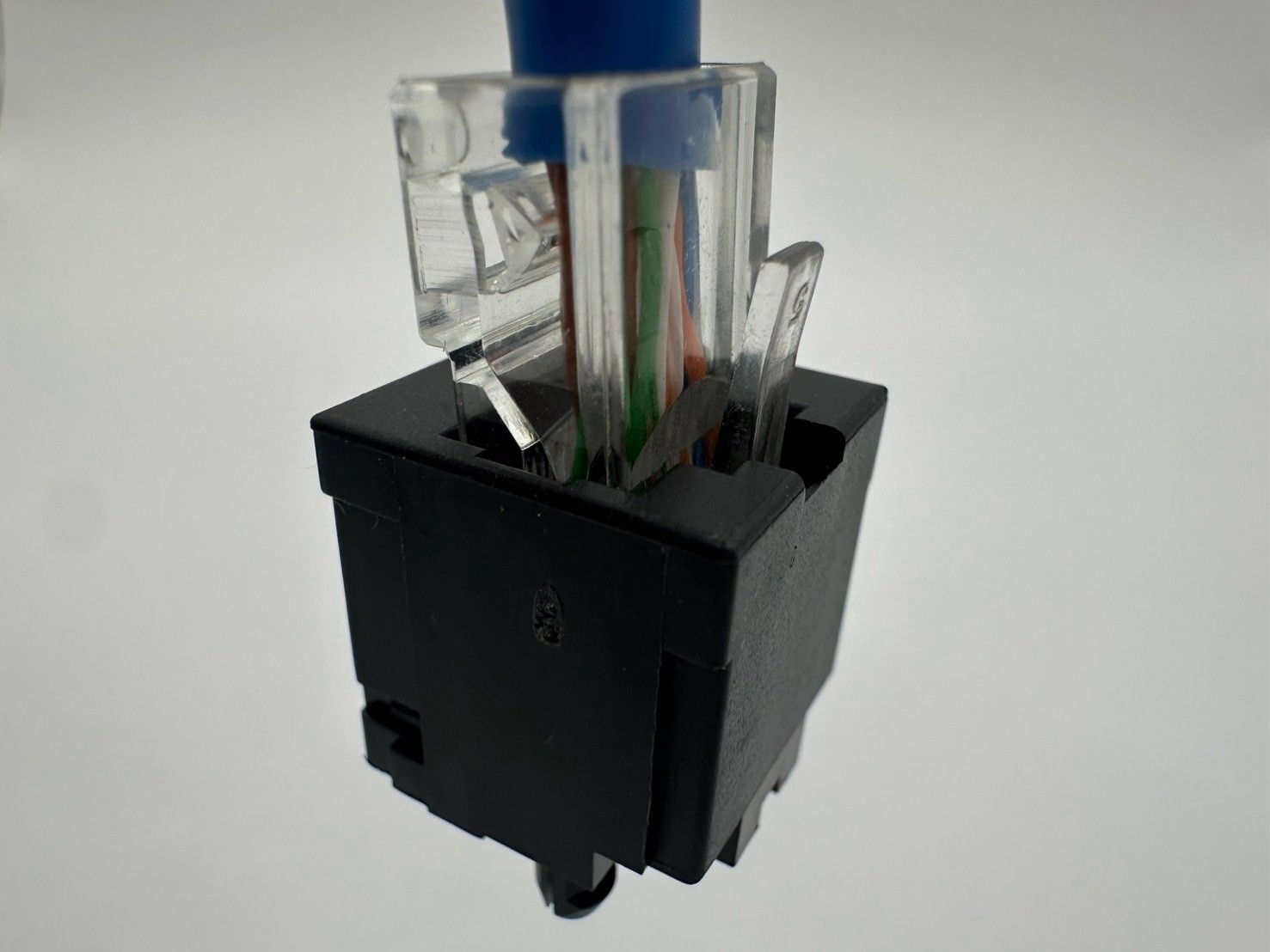 Cat5 Press Fit Top Entry RJ45 Connector | JCON 8P8C PCB Jack