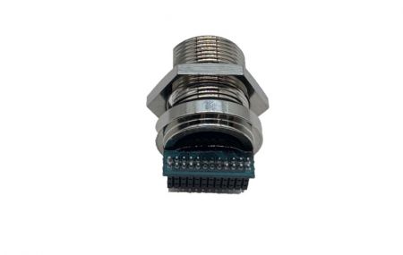 M16 USB 3.1 Gen 2 Typ-C Steckdose, Frontverriegelter gebogener Nadelstecker, Dip-Typ (Rückansicht)