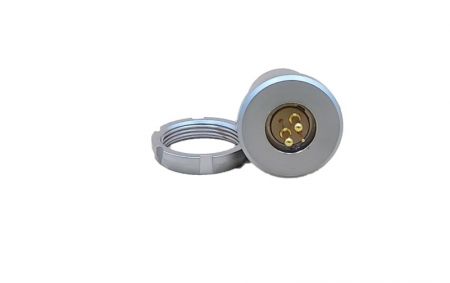 プッシュプル自己ロックバックマウント2+2コアメスソケット(PCBマウント)(背面ビュー)