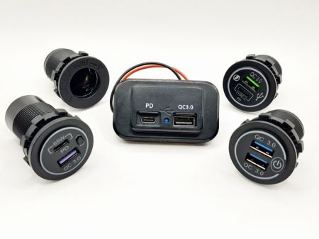 自動車＆マリン用USB充電器 - 自動車＆マリン用USB充電器
