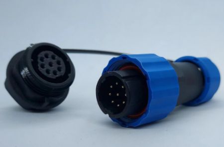 Conector seguro macho impermeable M16 9.