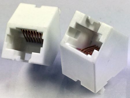 Conector / Jack RJ45 en ángulo de 45 grados sin apantallar - Conector RJ45 en ángulo de 45 grados