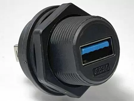 Connecteur USB 3.0 étanche à filetage avec capuchon - Connecteur USB 3.0 étanche à vis avec capuchon
