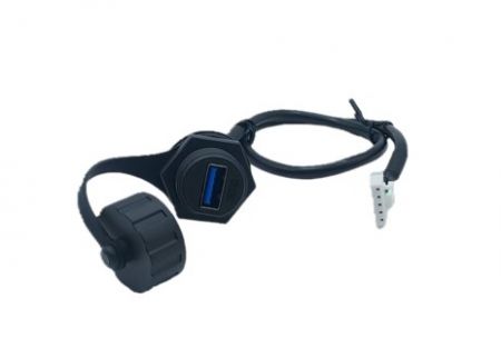 Fadenwasserdichter USB 3.0-Stecker zu Kabelbaum mit Kabel L=350mm - Fadenwasserdichter-USB-3.0-Stecker-zu-Kabelbaum-mit-Kabel-L=350mm