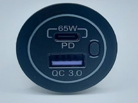 Wasserdichter Dual-USB-3.0A+Type-C-Ladegerät mit Abdeckung-65w - Wasserdichter-Dual-USB-3.0A+Type-C-Ladegerät-mit-Abdeckung-65w