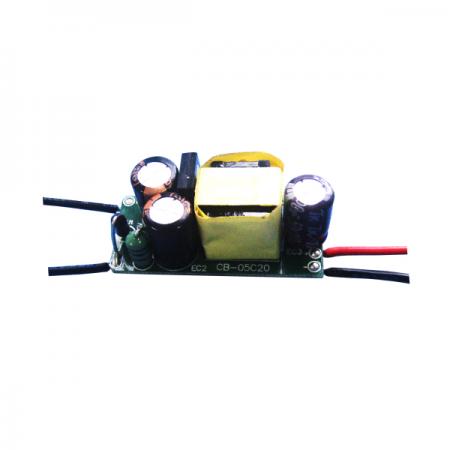 3~6瓦3KVac隔离电压AC-DC LED灯泡驱动器