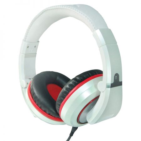 HI-FI headphones in white color