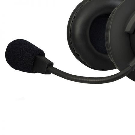 Studio-Headset, standardmäßig mit einem langlebigen, flexiblen Schwanenhalsmikrofon ausgestattet, das eine präzise Positionierung und klare Audioaufnahme für den professionellen Studioeinsatz gewährleistet