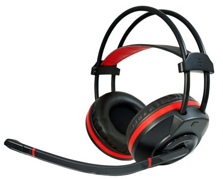 Headset equipped with 40mm drivers.