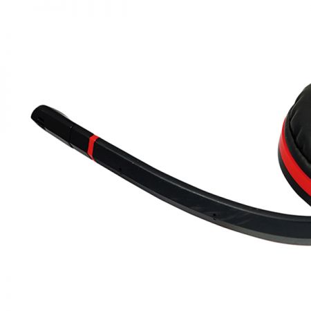 配備全指向電容式麥克風的立體聲耳麥,可從各個角度清晰收音