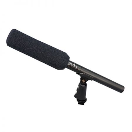 Интервью с микрофоном-ружьем в полном объеме с ветровым экраном