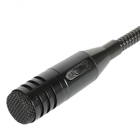 ميكروفون عنق الإوز مع مفتاح تشغيل/إيقاف مريح.