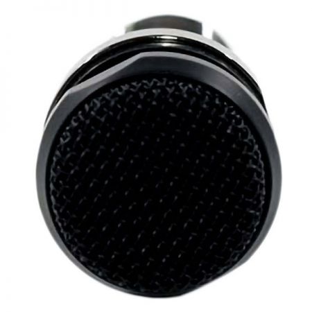 平面式麥克風的金屬外殼特寫