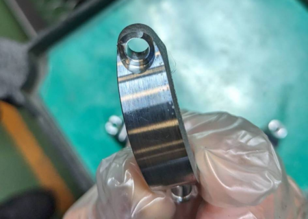 アルミニウム加工における切削油の使用に関する一般的な問題は何ですか？