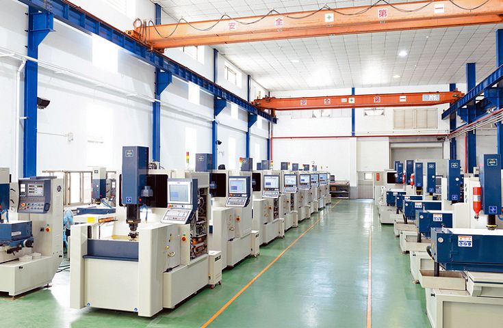 NeuAR máquinas CNC EDM