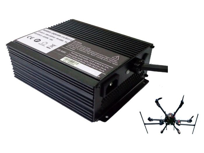 Carregador inteligente de bateria de lítio/chumbo-ácido para drone