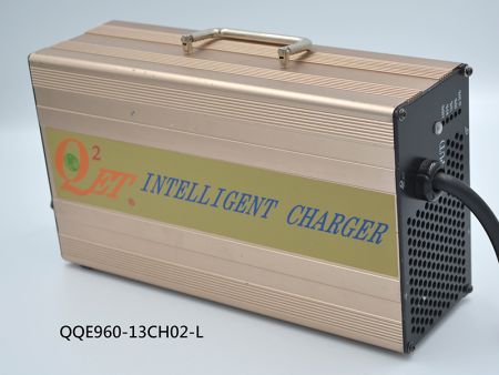 96V 10A, 智慧型锂/ 铅酸电池充电器(有风扇、铁壳) - 智慧型锂/ 铅酸电池充电器(有风扇、铁壳)