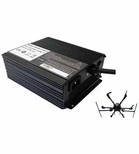 Carregador de Bateria de Lítio para Drone