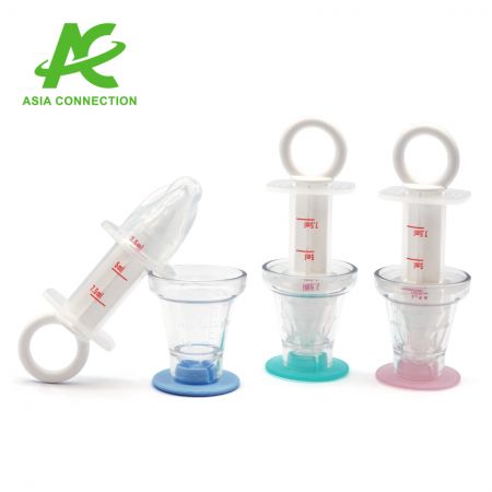 Various Colors of Baby Medicine Feeder