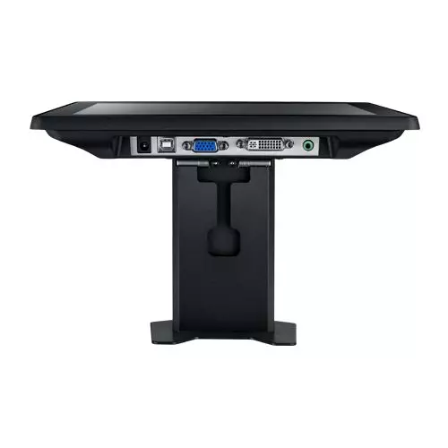 豊富なI/Oポートと整理されたケーブル管理