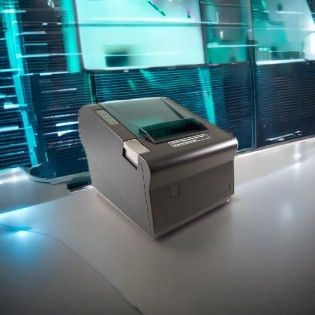 Kompakt design: Perfekt för utrymmesbegränsade diskar och kiosker.