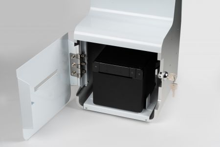Efter att ha öppnat locket kan du se den termiska skrivaren, vilket gör det bekvämt att byta pappersrullen under användning.