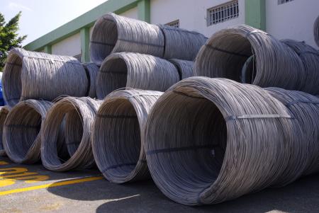 Rustfrit ståltråd i henhold til AISI og SUS-standard - Streng inspektion af råmaterialeleverandør og brug af høj kvalitet rustfrit ståltrådstang.
