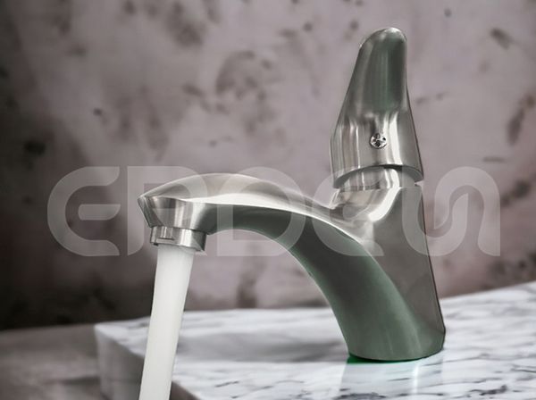 不鏽鋼弧形面盆龍頭