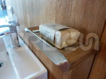 Porta jabón individual de acero inoxidable montado en la pared del baño ERDEN