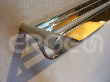 타올 바가 있는 목욕 타올 선반