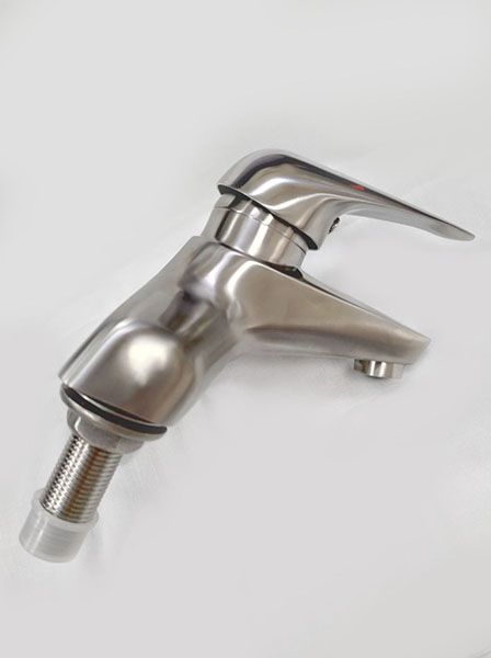 百昱不銹鋼面盆三孔龍頭