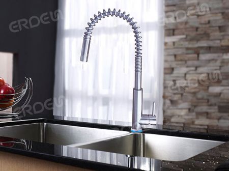Spring Pull Down Ozone Faucet With Ozone Machine