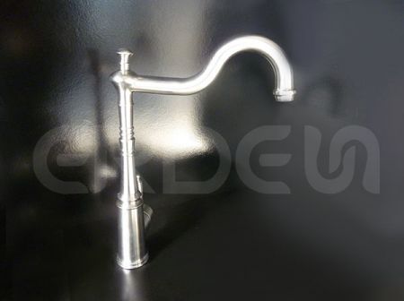 Stainless Steel Classical Kitchen Faucet